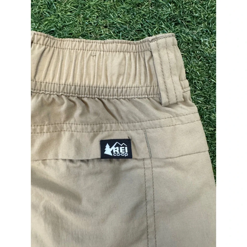 REI Co-op Sahara Cargo Shorts Tan Khaki‎ Hiking Outdoor Mens Size 6
